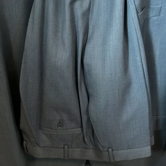 Michael Kors 48 R Men’s Suit - Picture 5 of 8